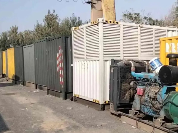 周口200KW柴油发电机机组每小时油耗是多少？